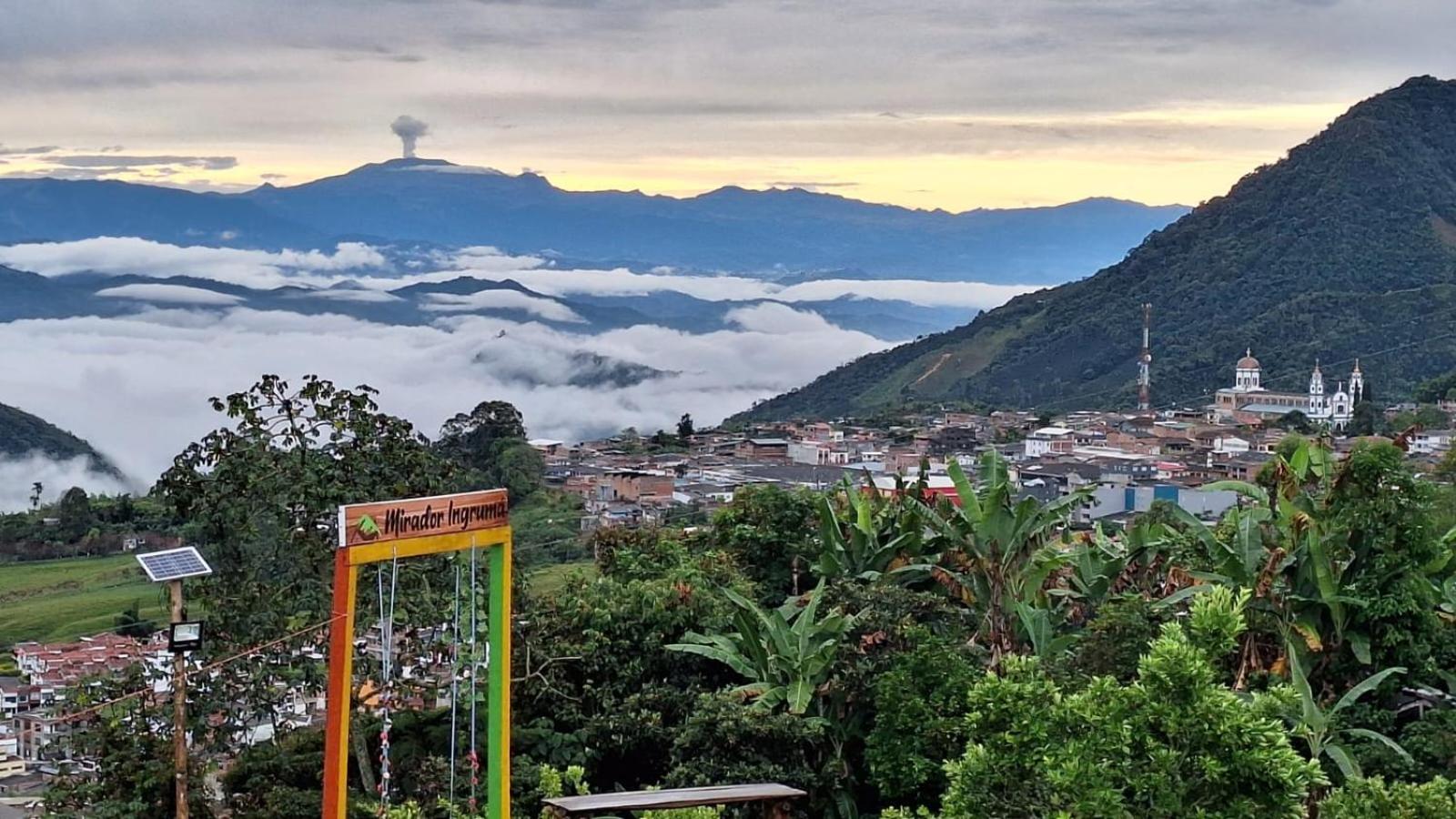 Alojamiento Campestre Cabanas Mirador Ingruma Riosucio Caldas Ruiosucio Eksteriør billede